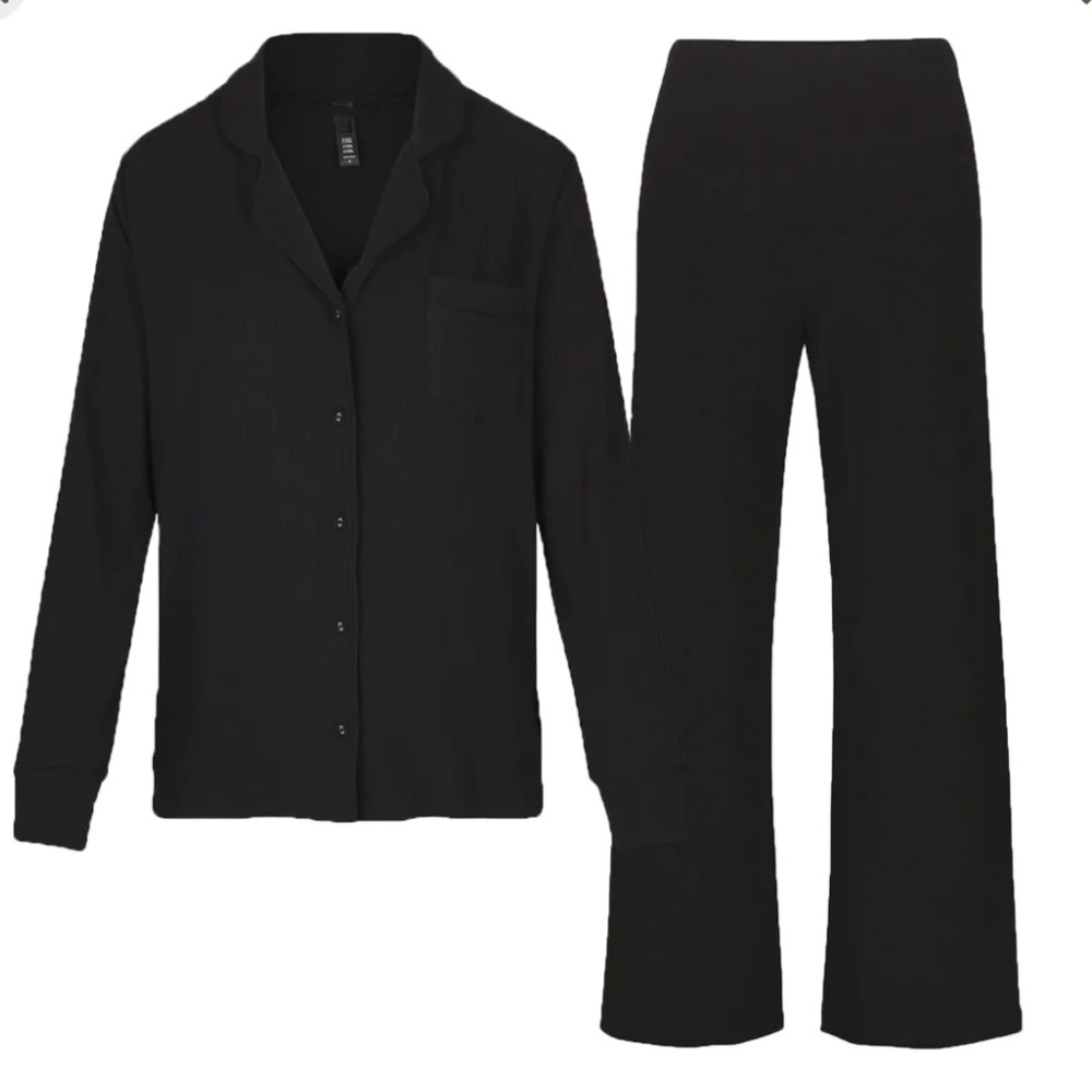 SKIMS soft lounge sleep set